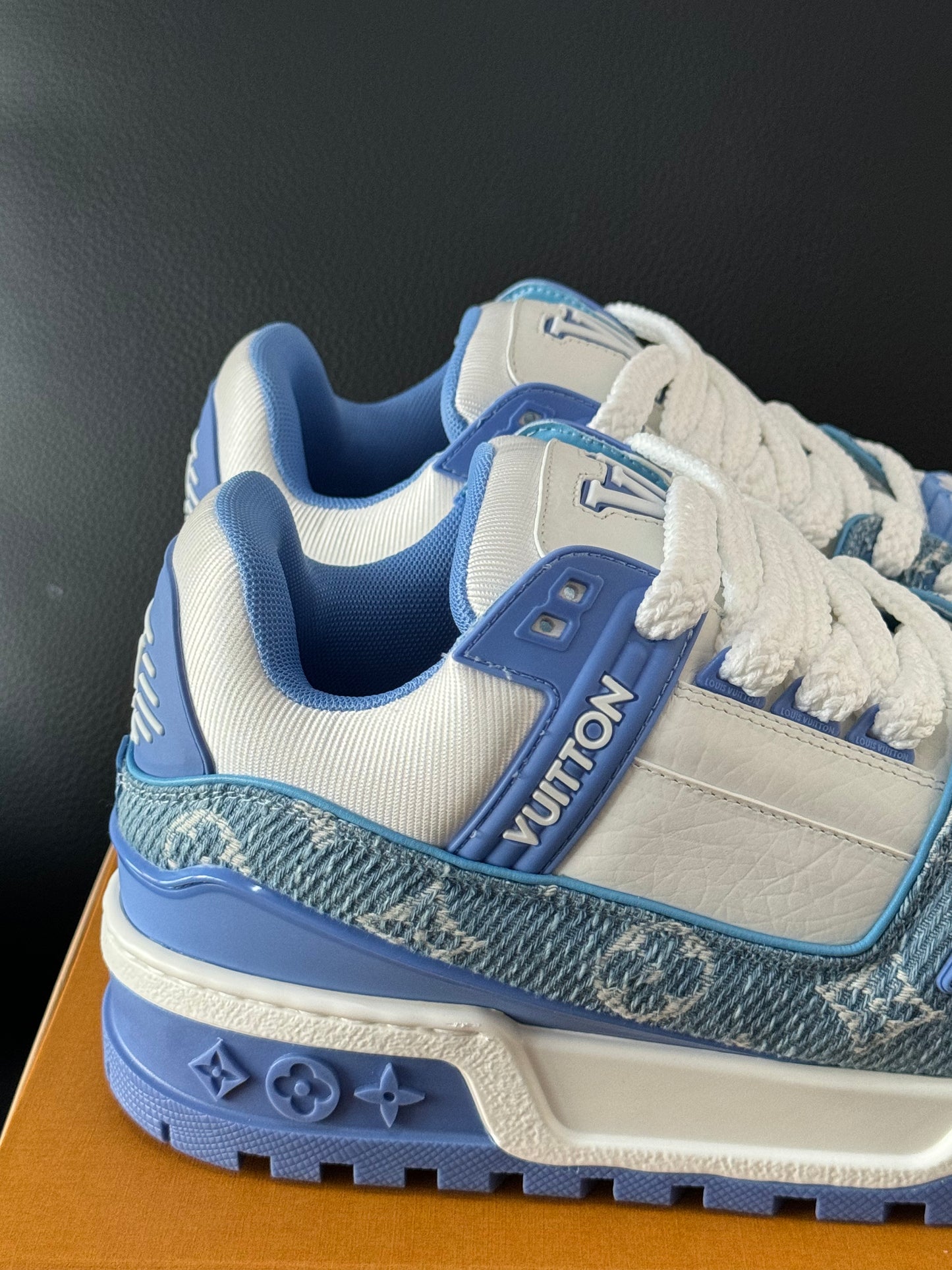 Louis Vuitton Trainer Maxi "Light Blue"