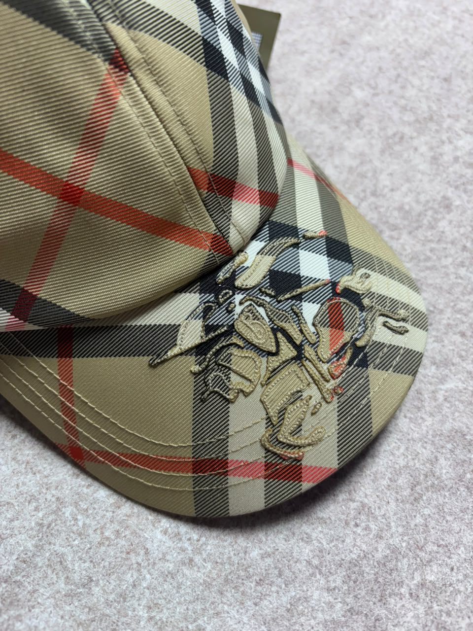 Boné Burberry (Pronta Entrega)