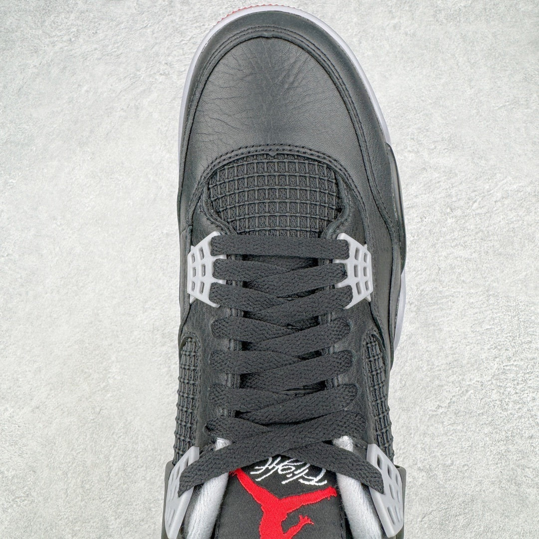 Air Jordan 4 "Bred"