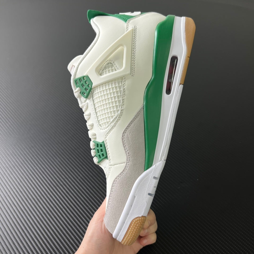 Air Jordan 4 SB "Pine Green"