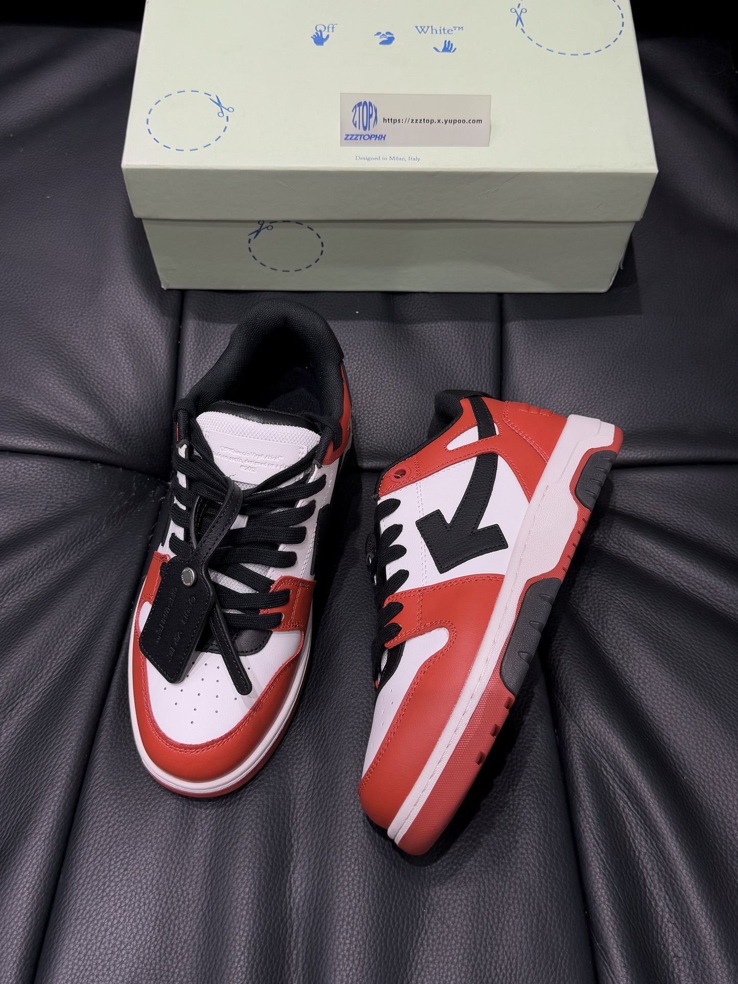 Out Of Office "Red Black"