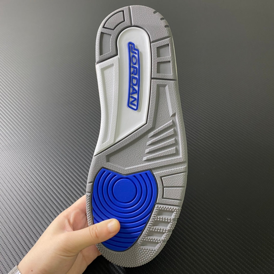 Air Jordan 3 "Racer Blue"