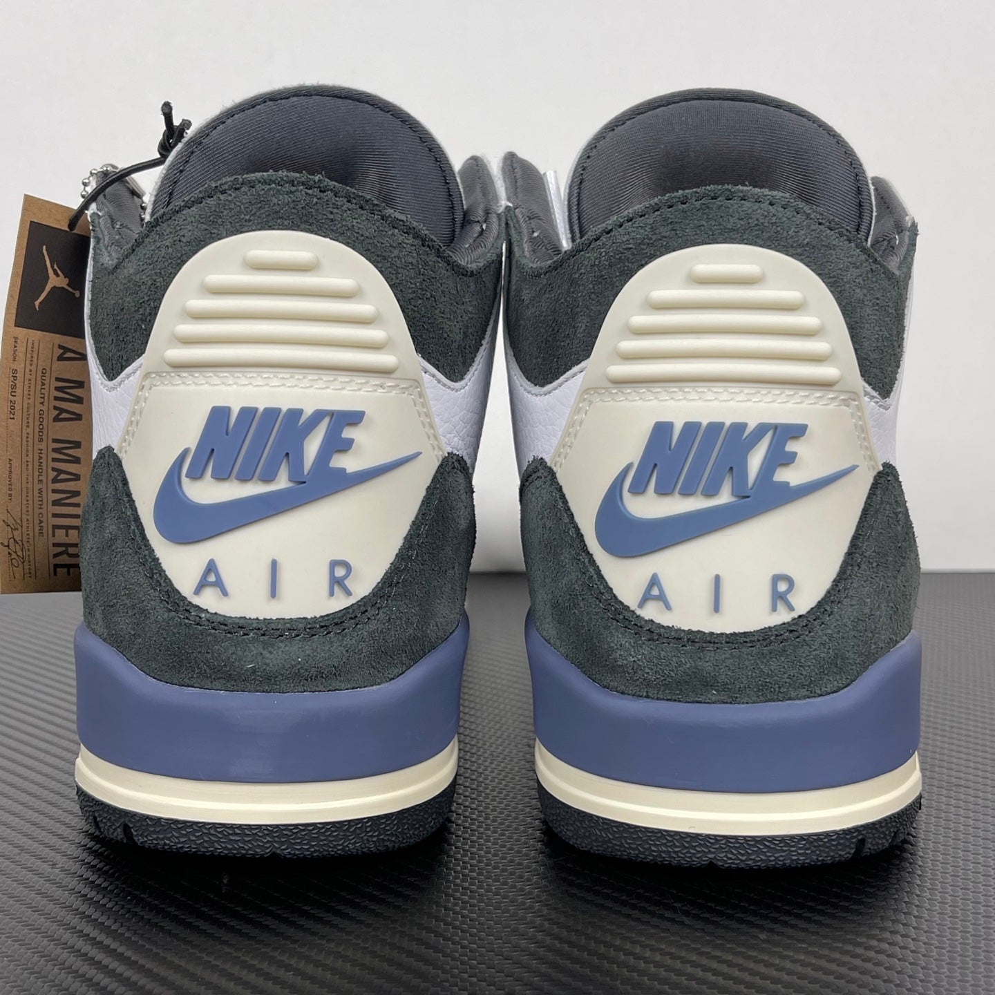 Air Jordan 3 x A Ma Maníere "For The Love"