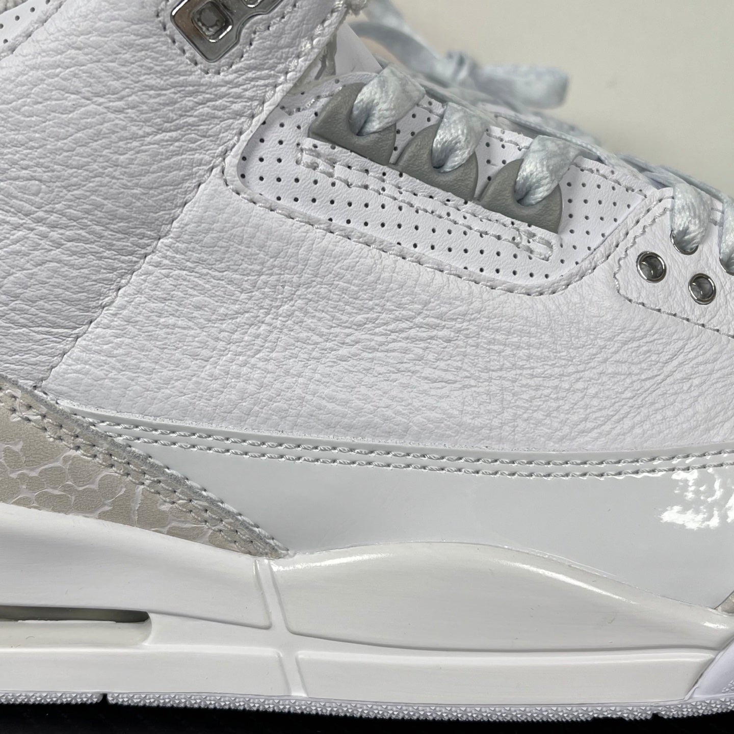 Air Jordan 3 "White n Silver"