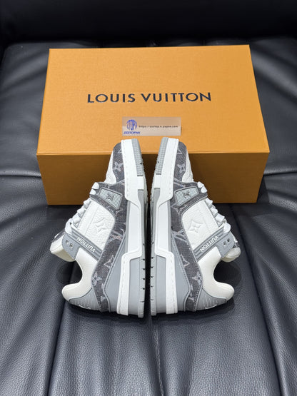 Louis Vuitton Trainer Monogram "Denim Grey"