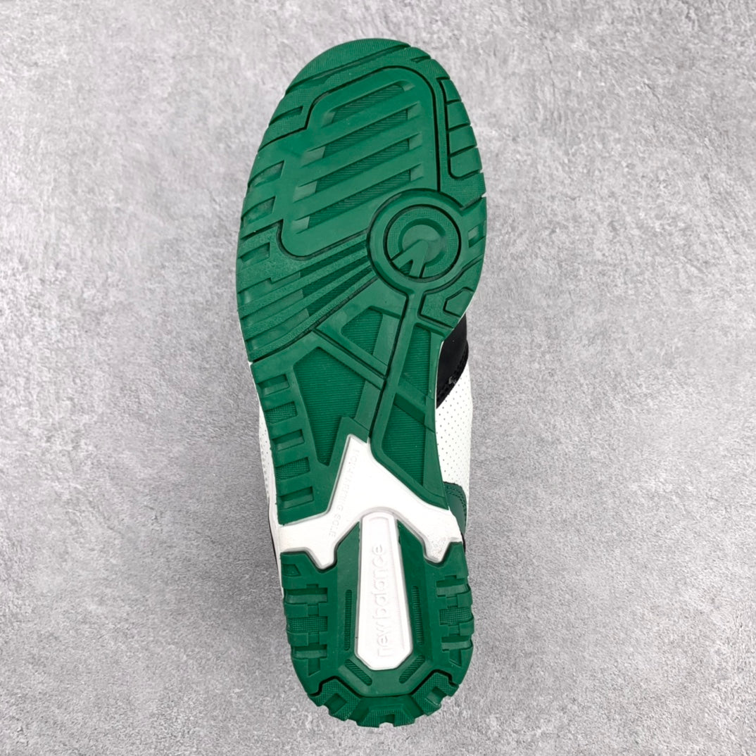 New Balance 550 "Noirfonce"