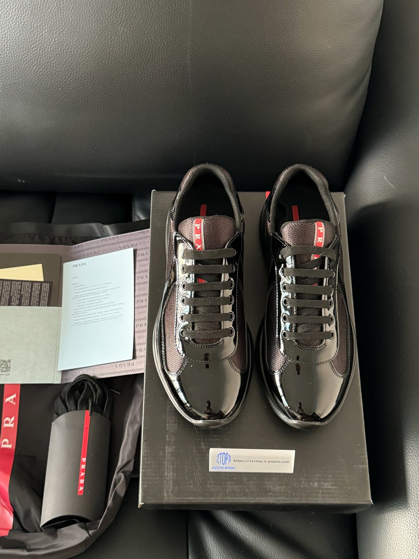 Prada America's Cup "Black"