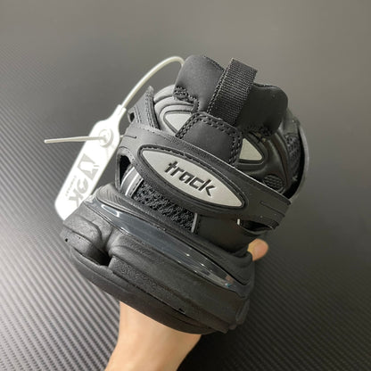 Balenciaga Track 3.0 "Black" Com Led/Sem Led