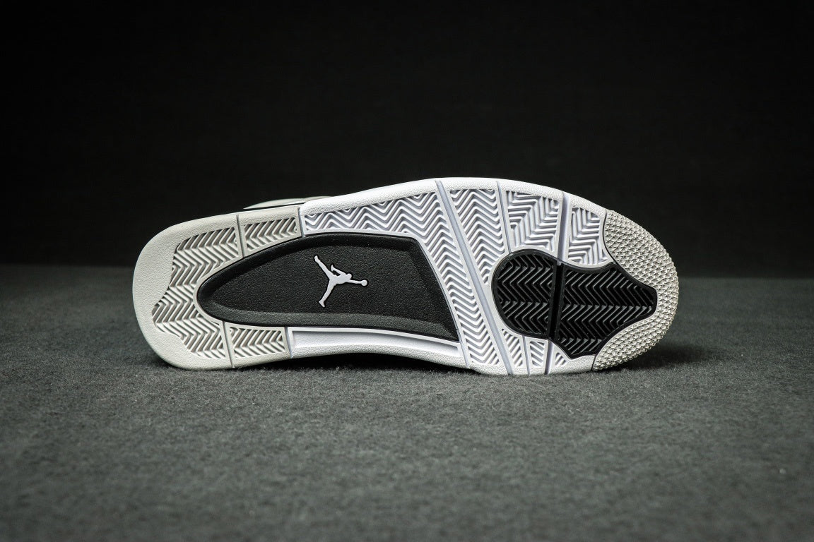 Air Jordan 4 "Military Black"