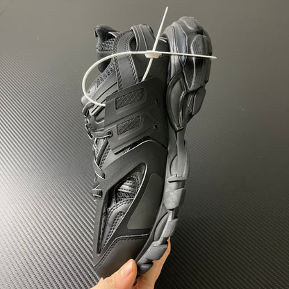 Balenciaga Track 3.0 "Black" Com Led/Sem Led