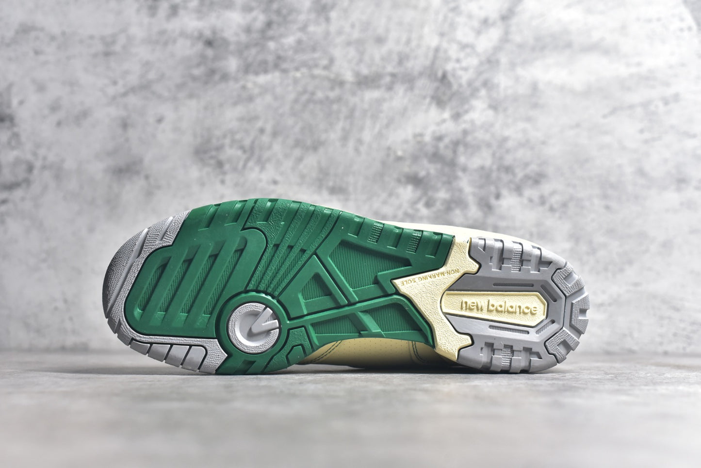 New Balance 550 x Aimé Leon Dore "Classic Pine"