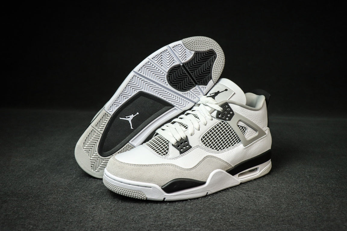 Air Jordan 4 "Military Black"