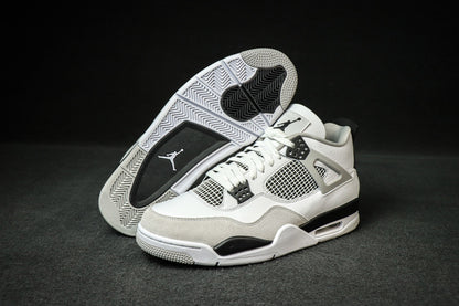 Air Jordan 4 "Military Black"