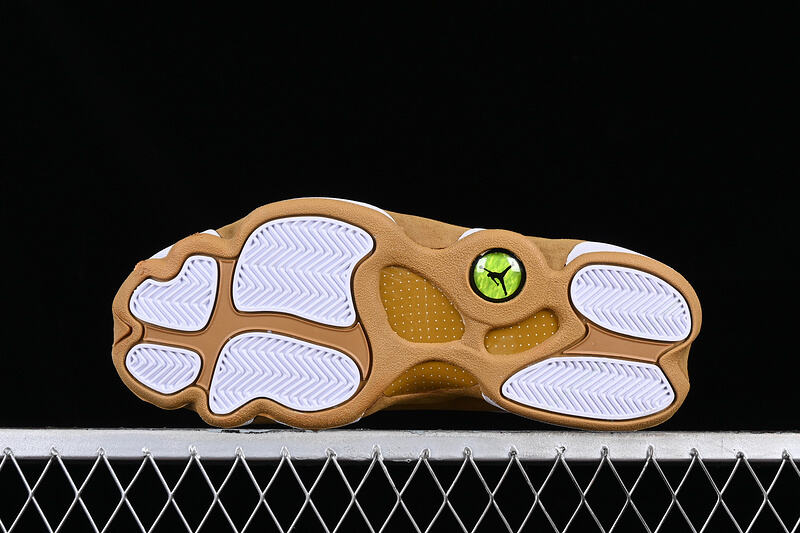 Air Jordan 13 "White Wheat"