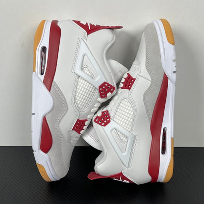 Air Jordan 4 SB "Varsity Red"