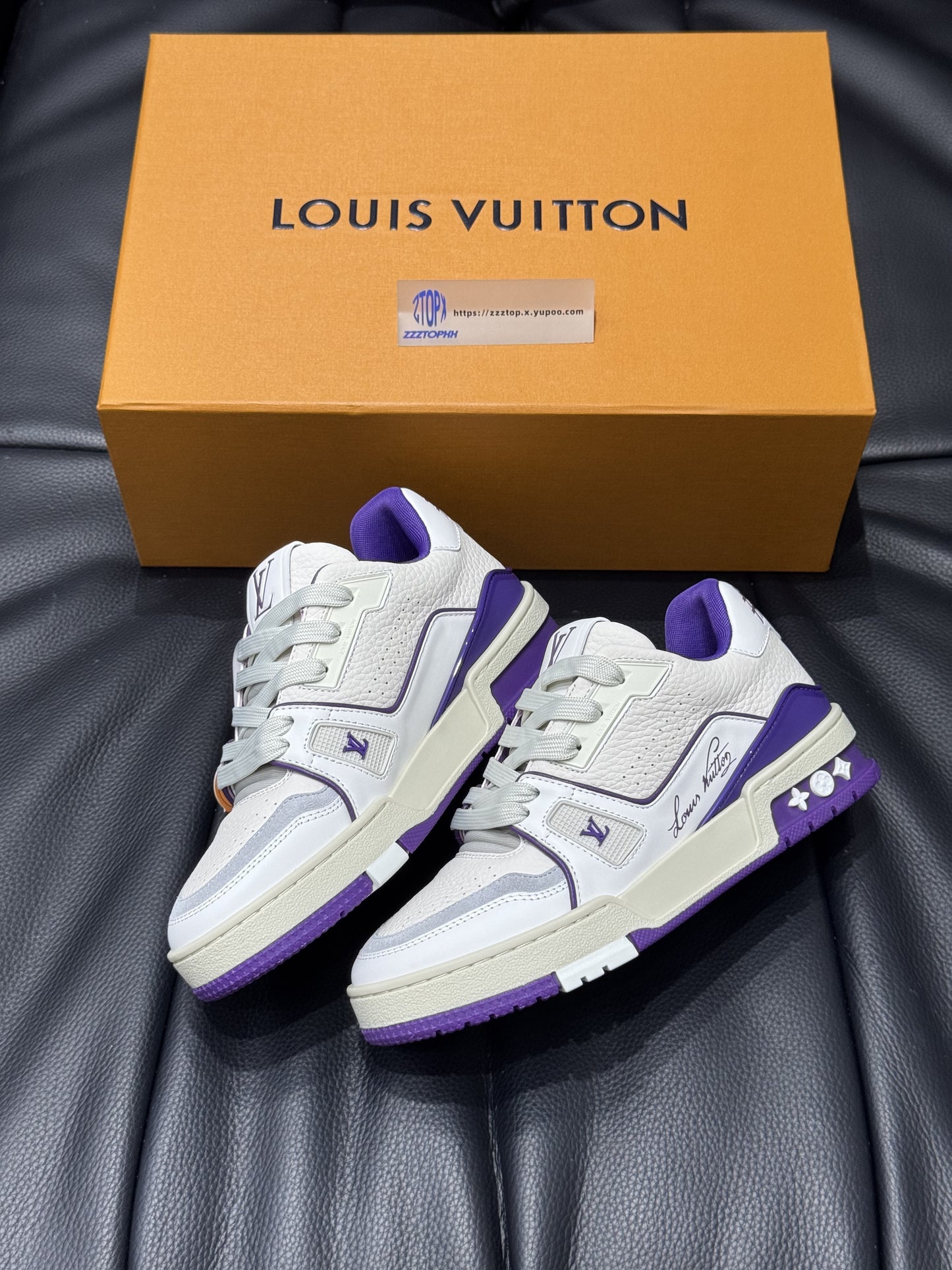 Louis Vuitton Trainer Signature "Bicolor Violet"