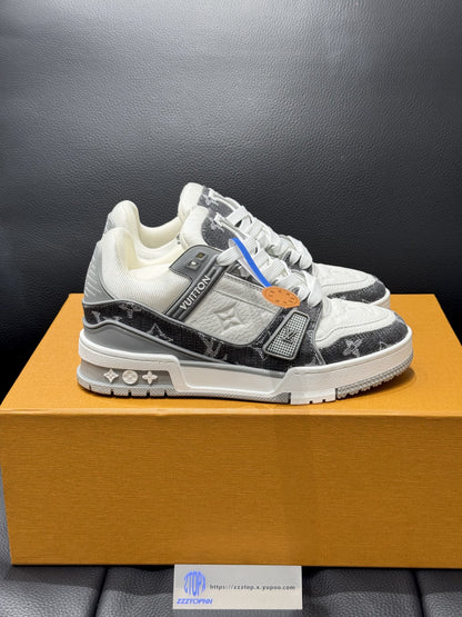 Louis Vuitton Trainer Monogram "Denim Grey"