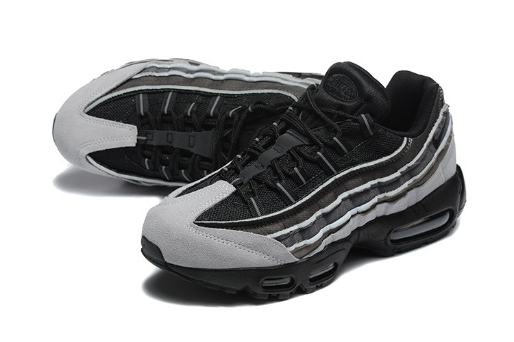 Nike Air Max 95 "Comme des Garçons" Preto e Branco