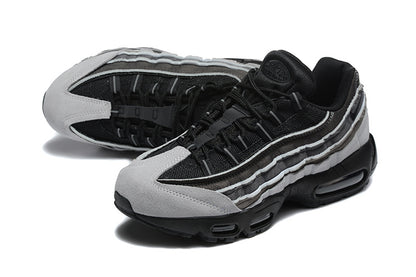 Nike Air Max 95 "Comme des Garçons" Preto e Branco