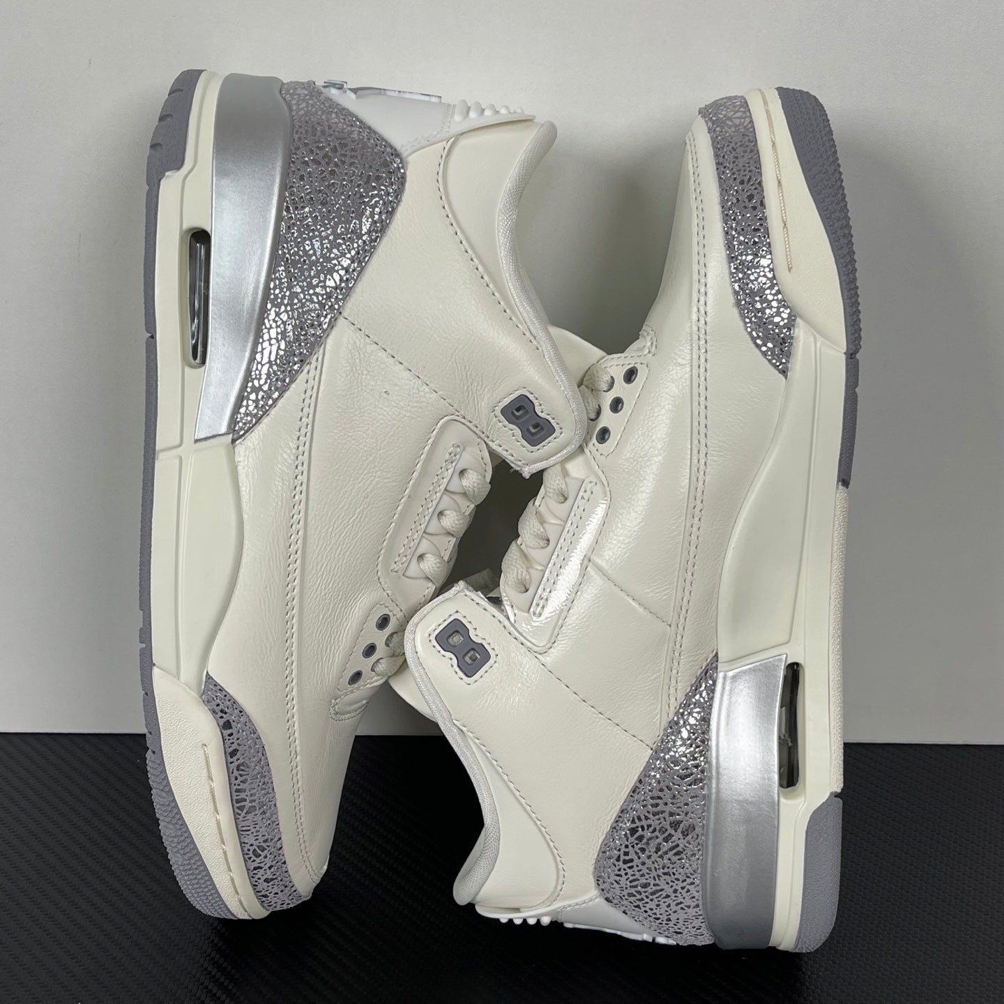 Air Jordan 3 "Sail Metallic Silver"