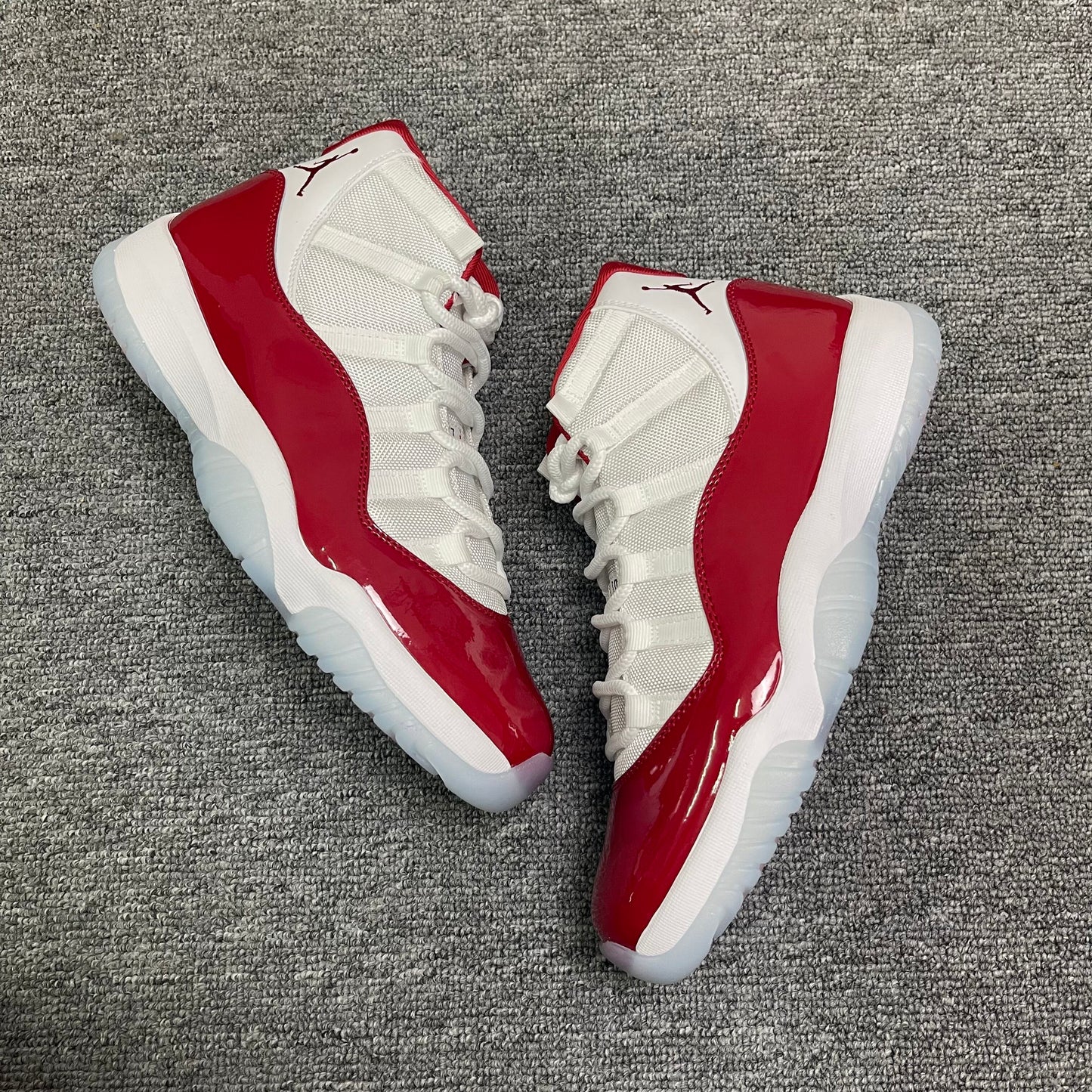 Air Jordan 11  High "Varsity Red"