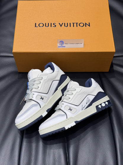 Louis Vuitton Trainer Signature "White Marine"