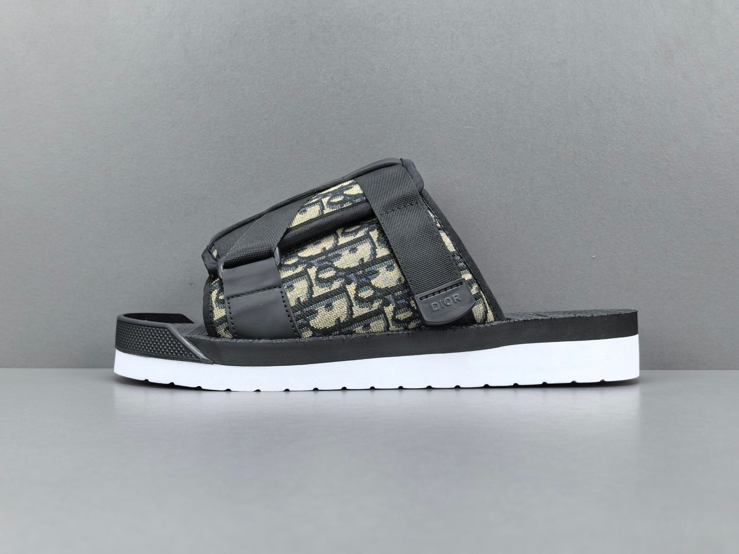 Dior Alpha Slide "Black n White"