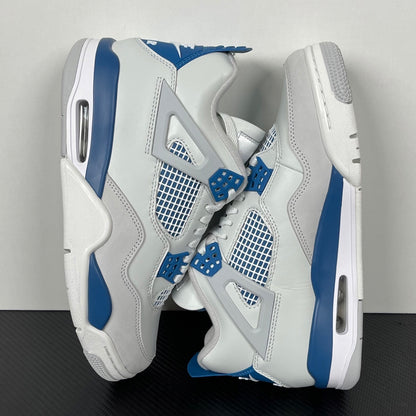 Air Jordan 4 "Military Blue"