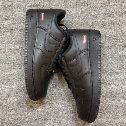 Air Force 1 x Supreme "Triple Black"