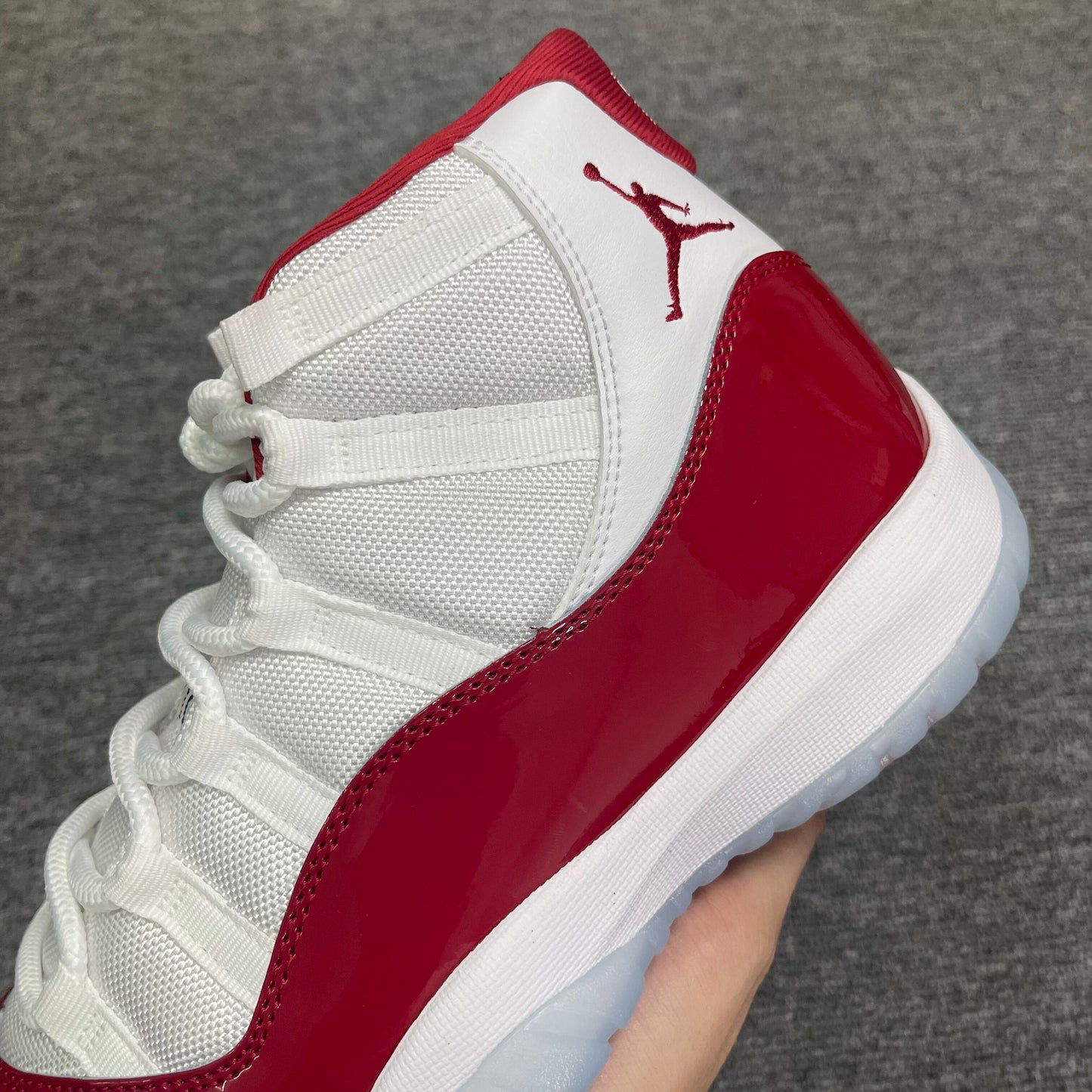 Air Jordan 11  High "Varsity Red"
