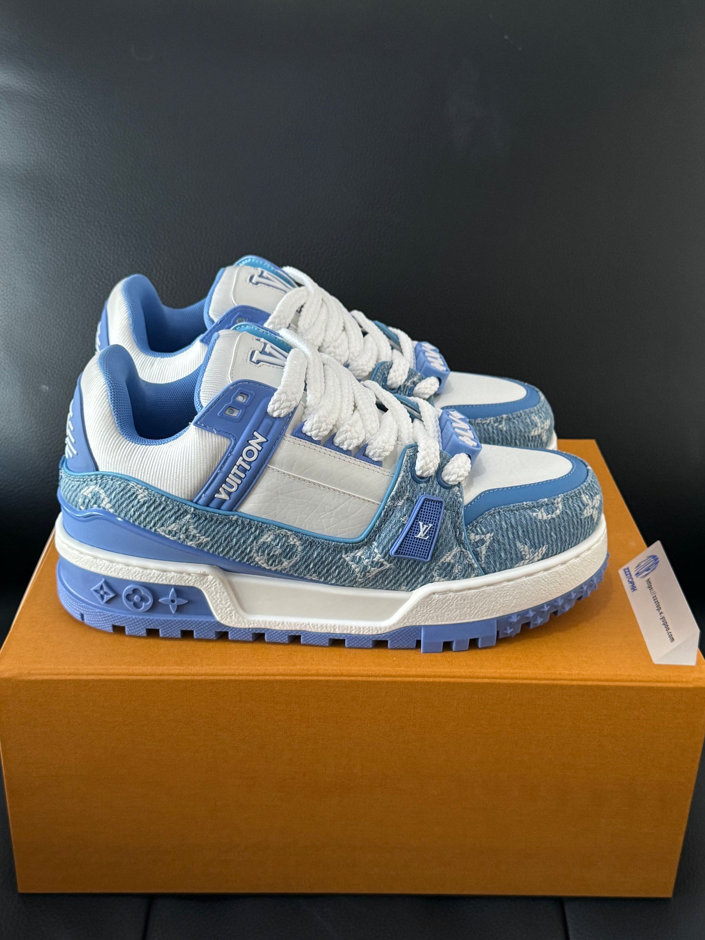 Louis Vuitton Trainer Maxi "Light Blue"