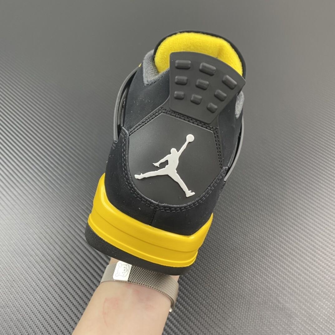 Air Jordan 4 "Yellow Thunder"