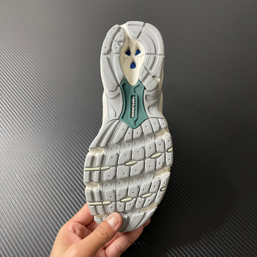 New Balance 530 "Moonbeam & New Spruce"