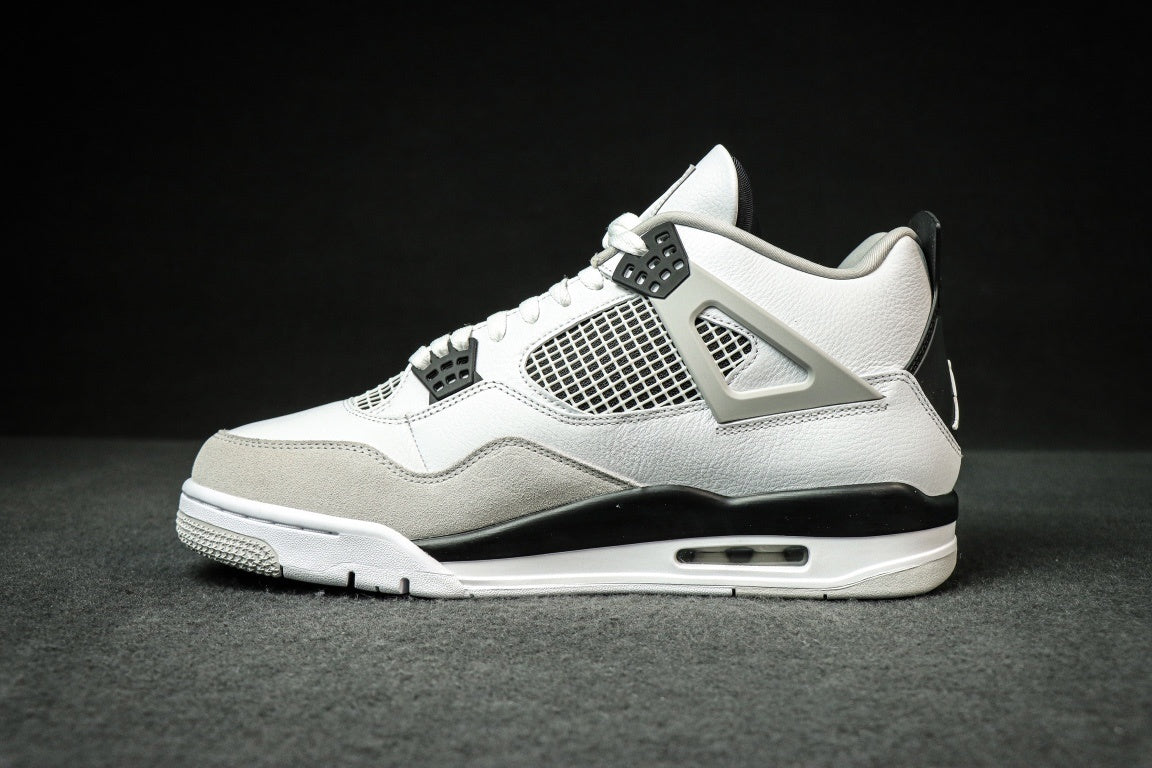 Air Jordan 4 "Military Black"