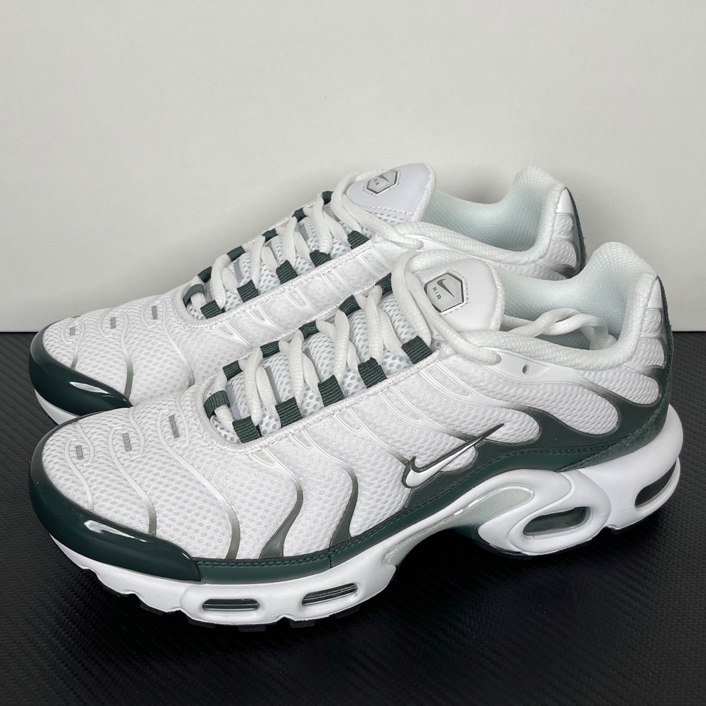 Nike Air Max TN Plus "Vintage Green"