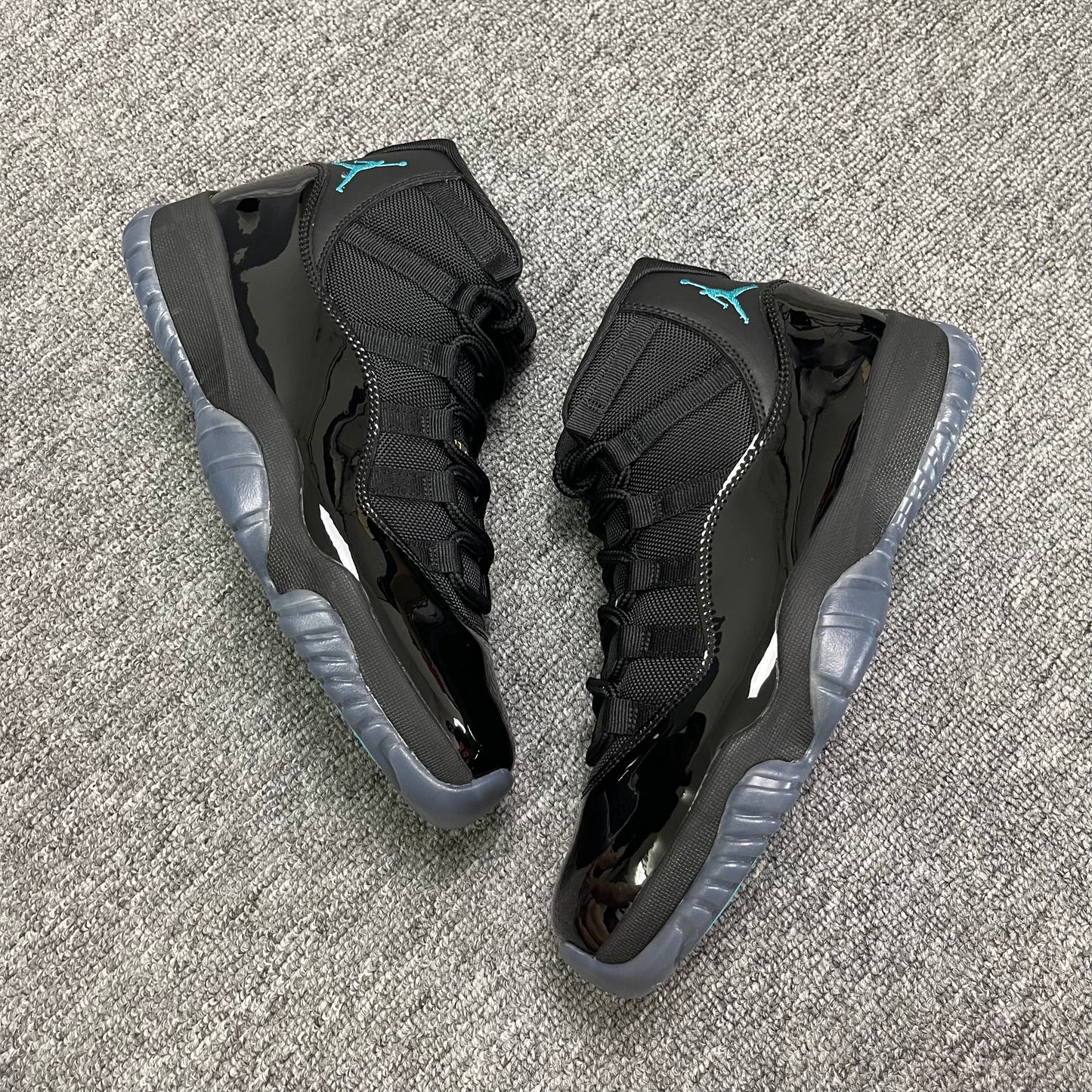 Air Jordan 11  High "Gamma Blue"
