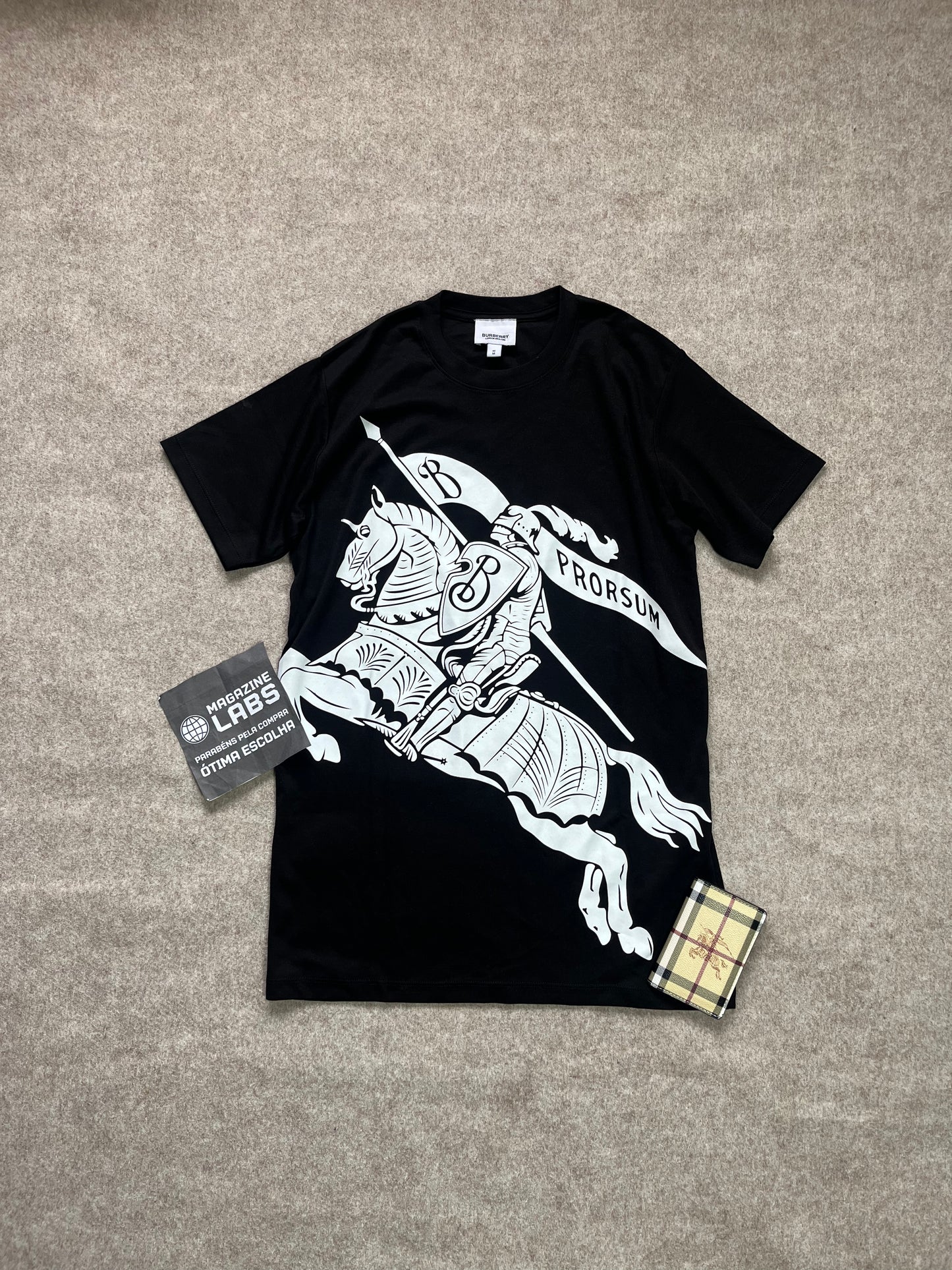 Camiseta Burberry Horse Preta (Pronta Entrega)