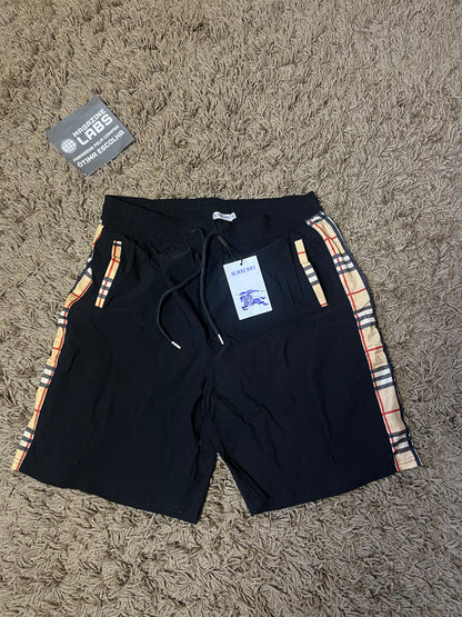 Bermuda Burberry Preta com Xadrez (Pronta Entrega)