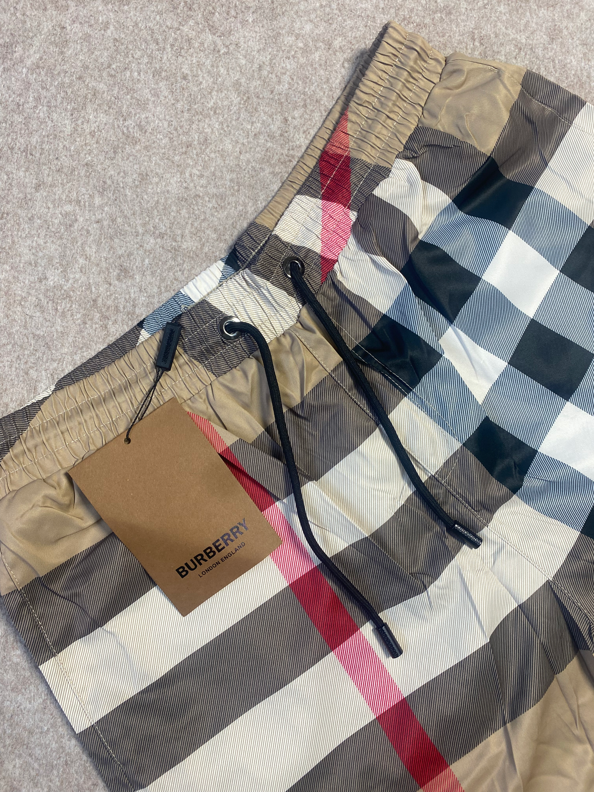 Bermuda Burberry (Pronta Entrega)