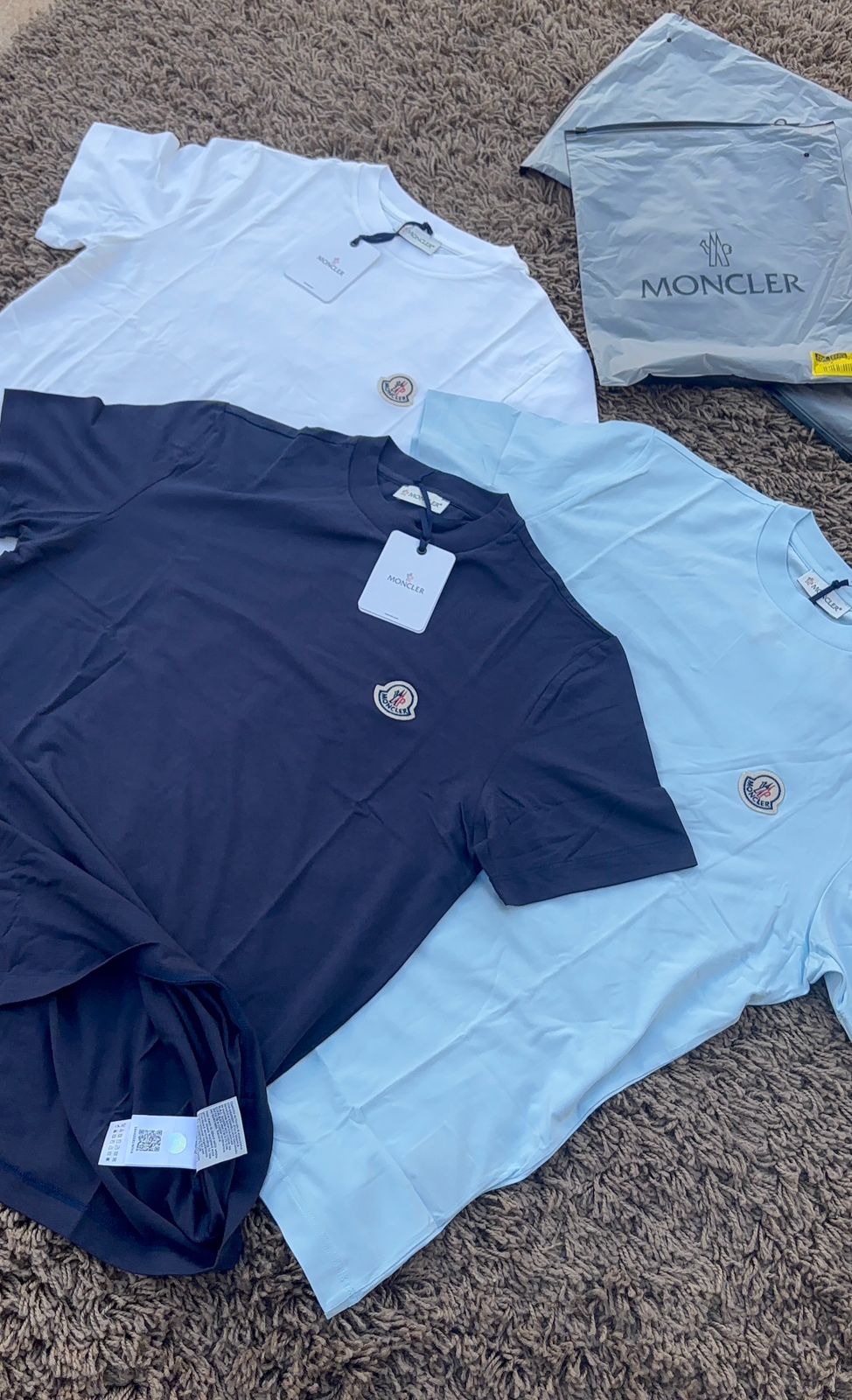Camisetas Moncler Basics