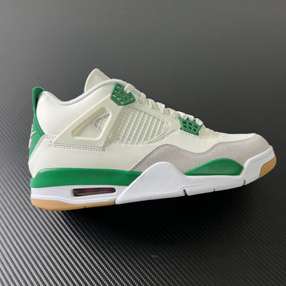 Air Jordan 4 SB "Pine Green"