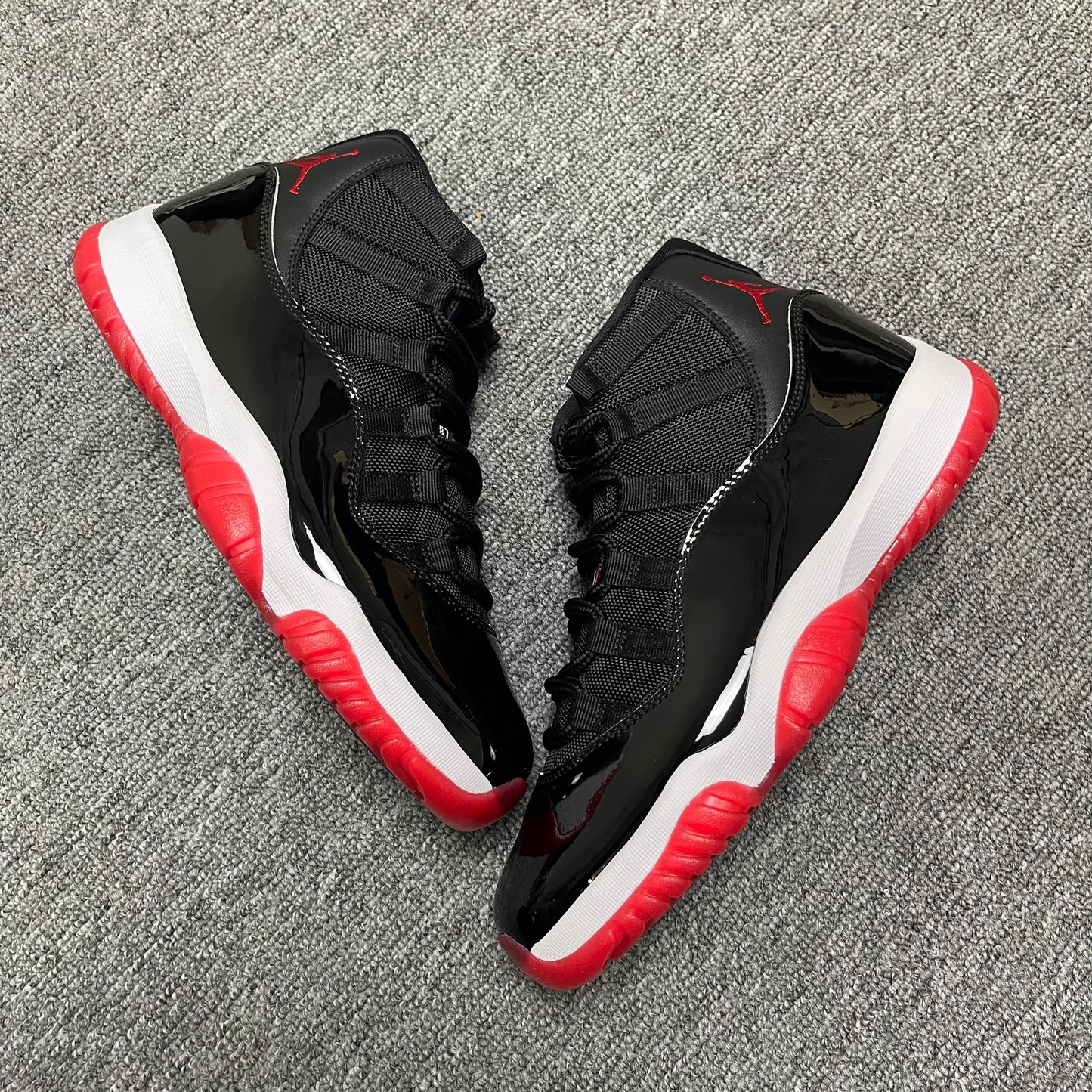 Air Jordan 11  High "Bred"