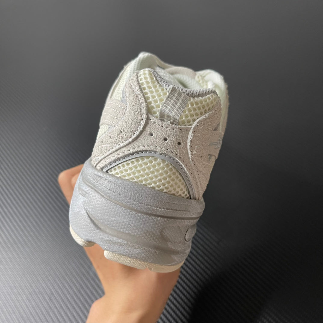 New Balance 530 "Moonbeaw Raw"