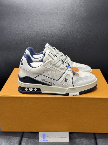 Louis Vuitton Trainer Signature "White Marine"