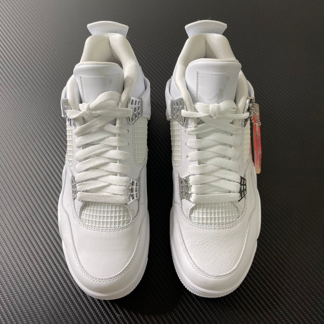 Air Jordan 4 "Metallic Silver"