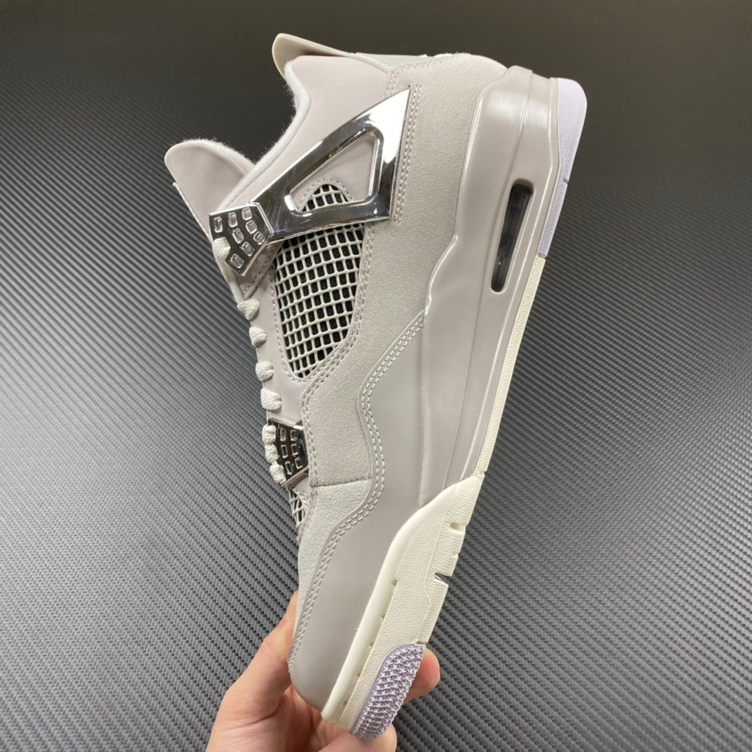 Air Jordan 4 "Frozen Moments"