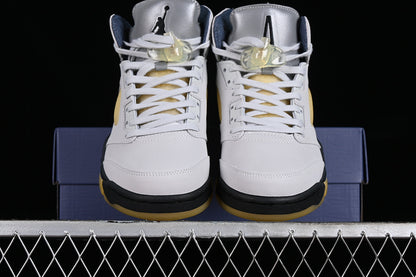 Air Jordan 5 x A Ma Maníere "Dawn"