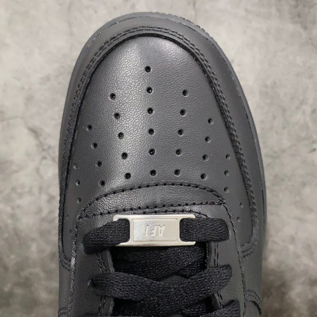 Air Force 1 "Triple Black"
