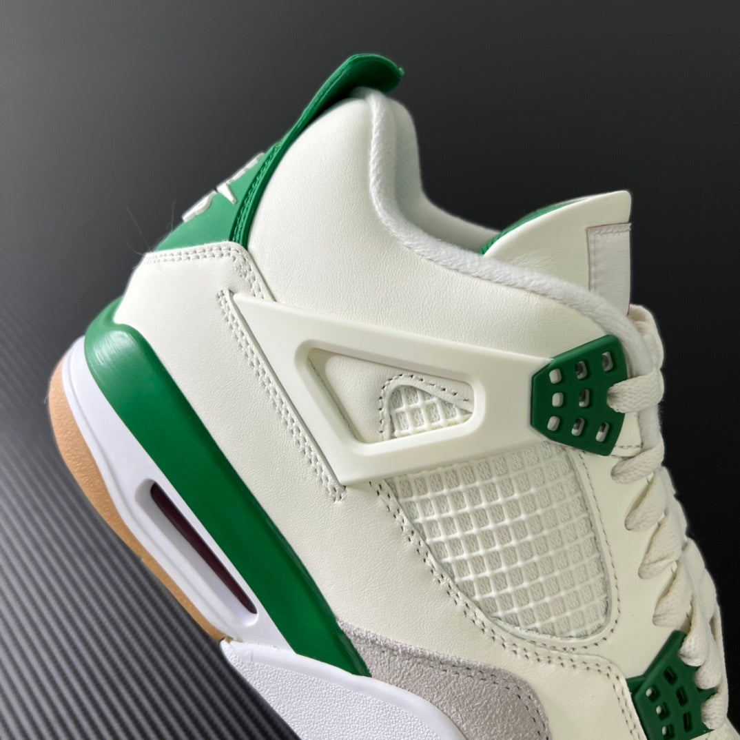Air Jordan 4 SB "Pine Green"