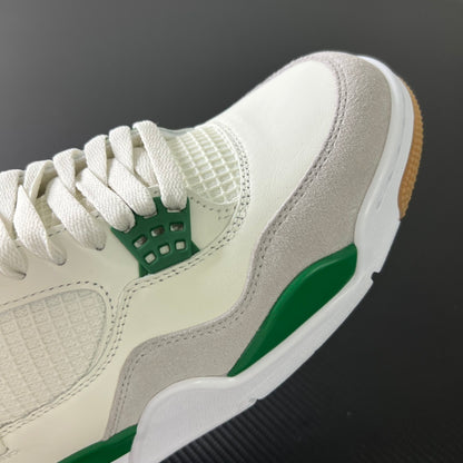 Air Jordan 4 SB "Pine Green"